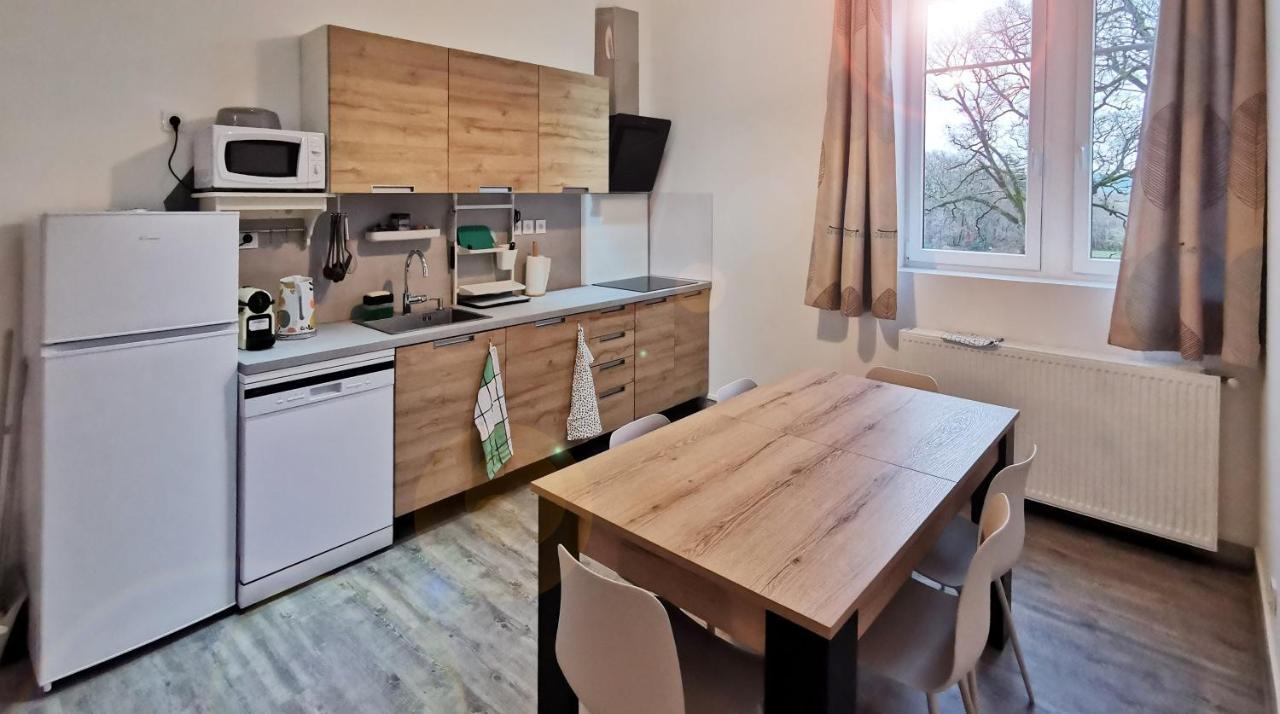 Aux Domaines D'Automne Apartment Peronnas ภายนอก รูปภาพ